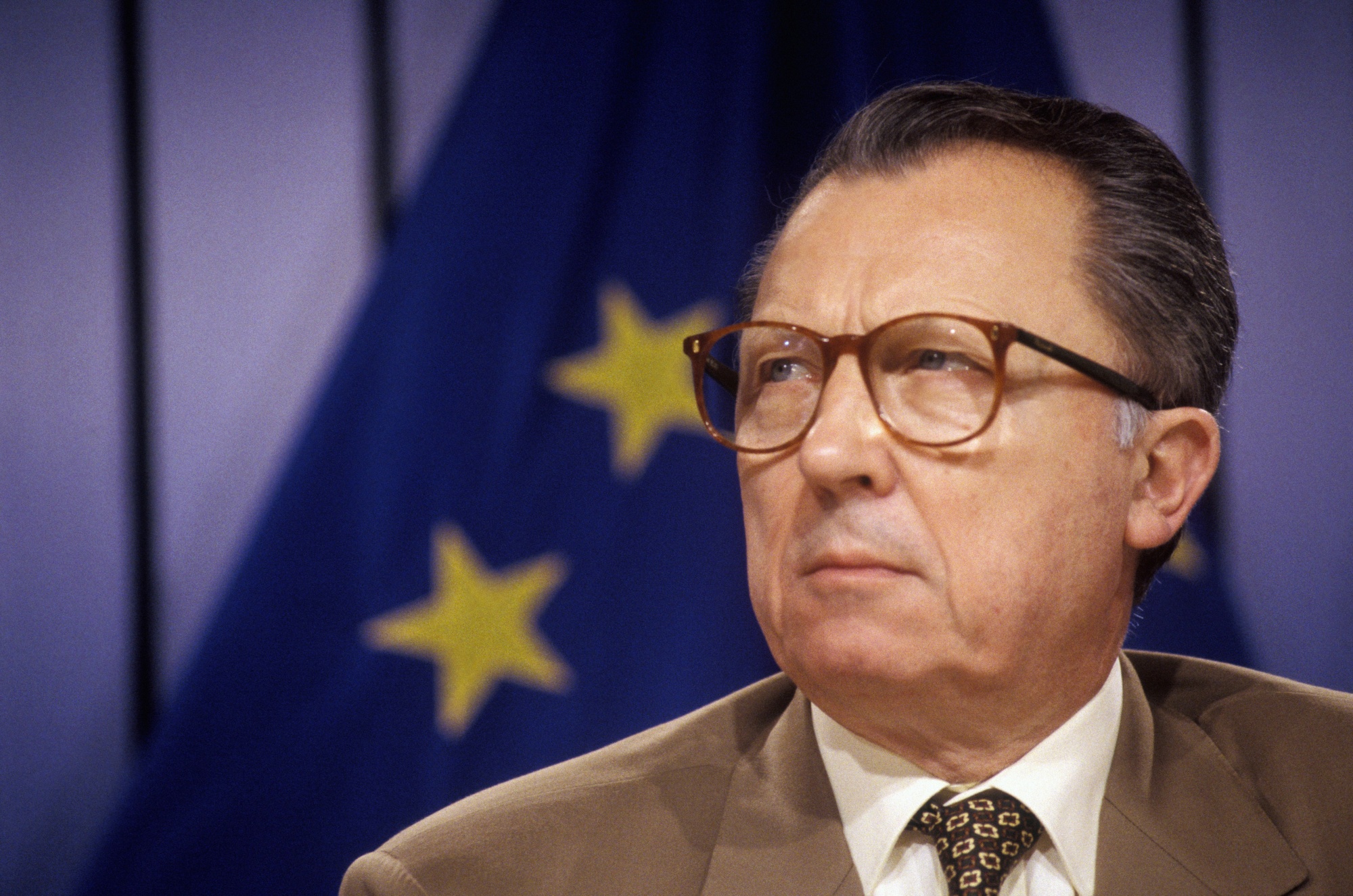 Jacques Delors e lo sviluppo delle istituzioni europee (1985-1995), di Alessandro Giacone